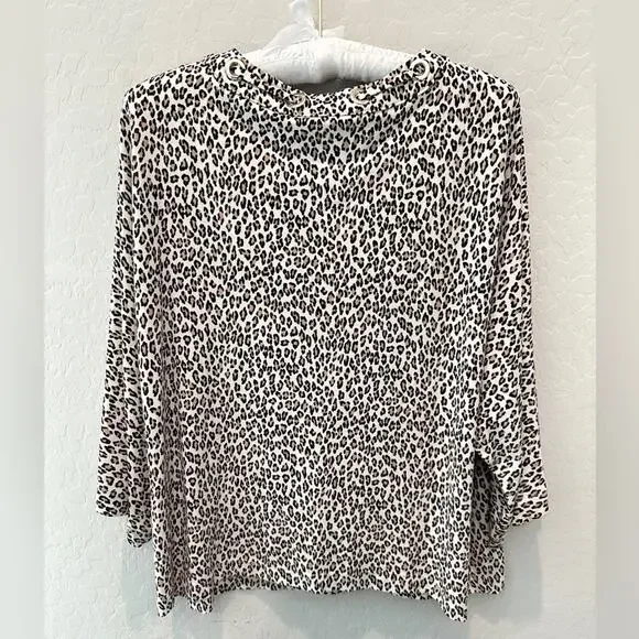 CHICO’S | Petite Leopard Print Grommet Lace-Up Knit Top | Size 2 Large - Picture 7 of 10